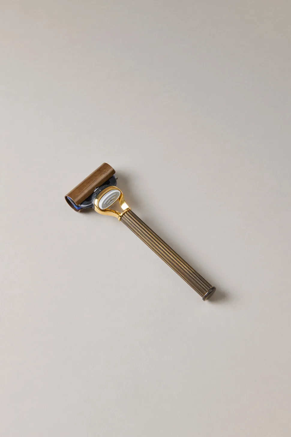 Antique brass Antique brass razor