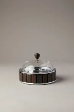 Aperitif bowl in wood