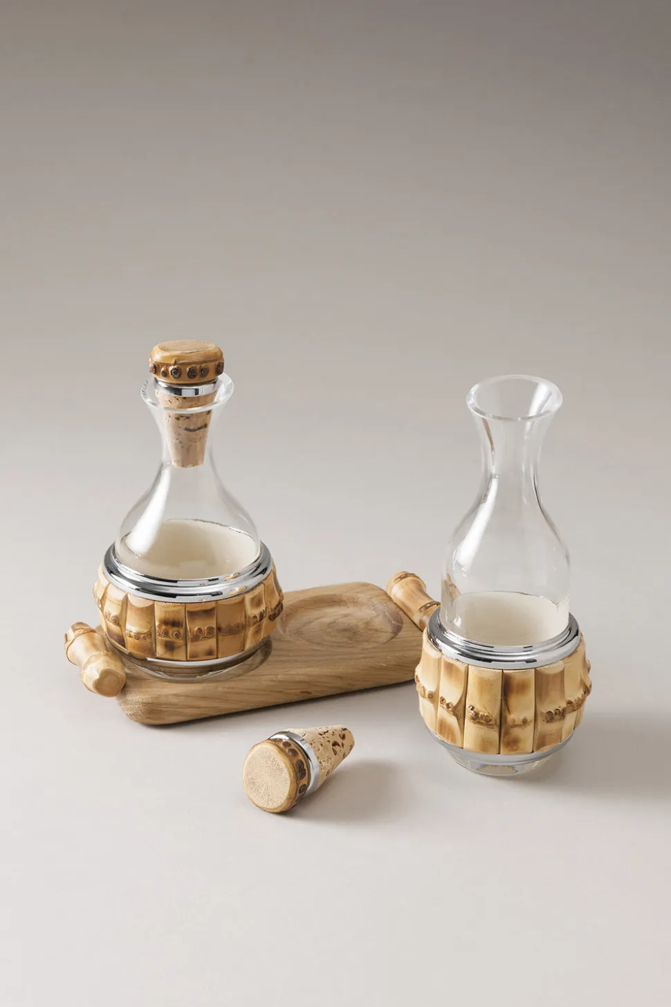 Bamboo root Essential table pourer set