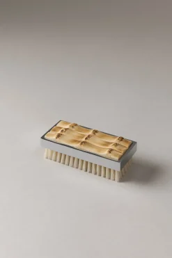 Bamboo root Rectangular nail brush