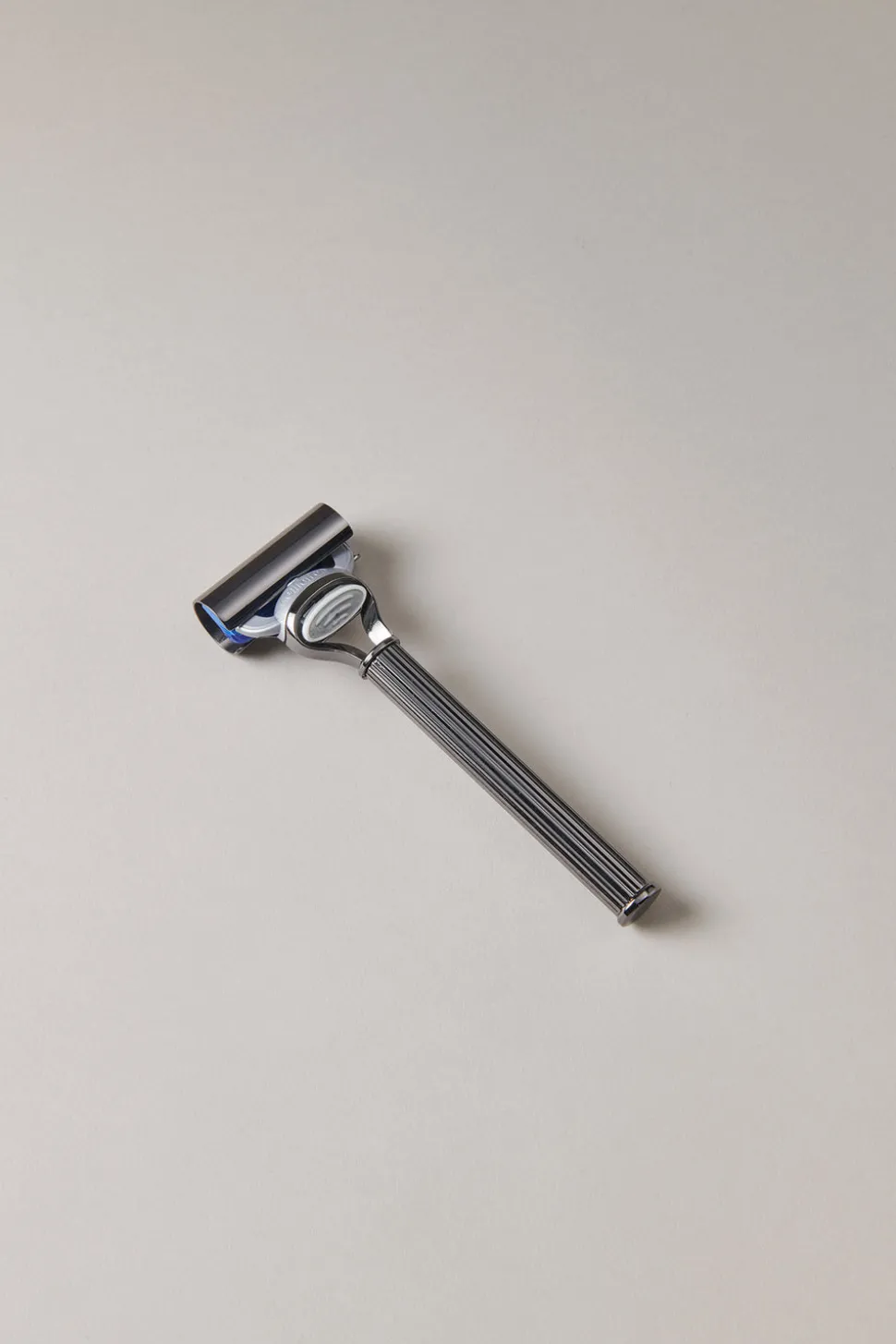 Black nikel Black nickel razor