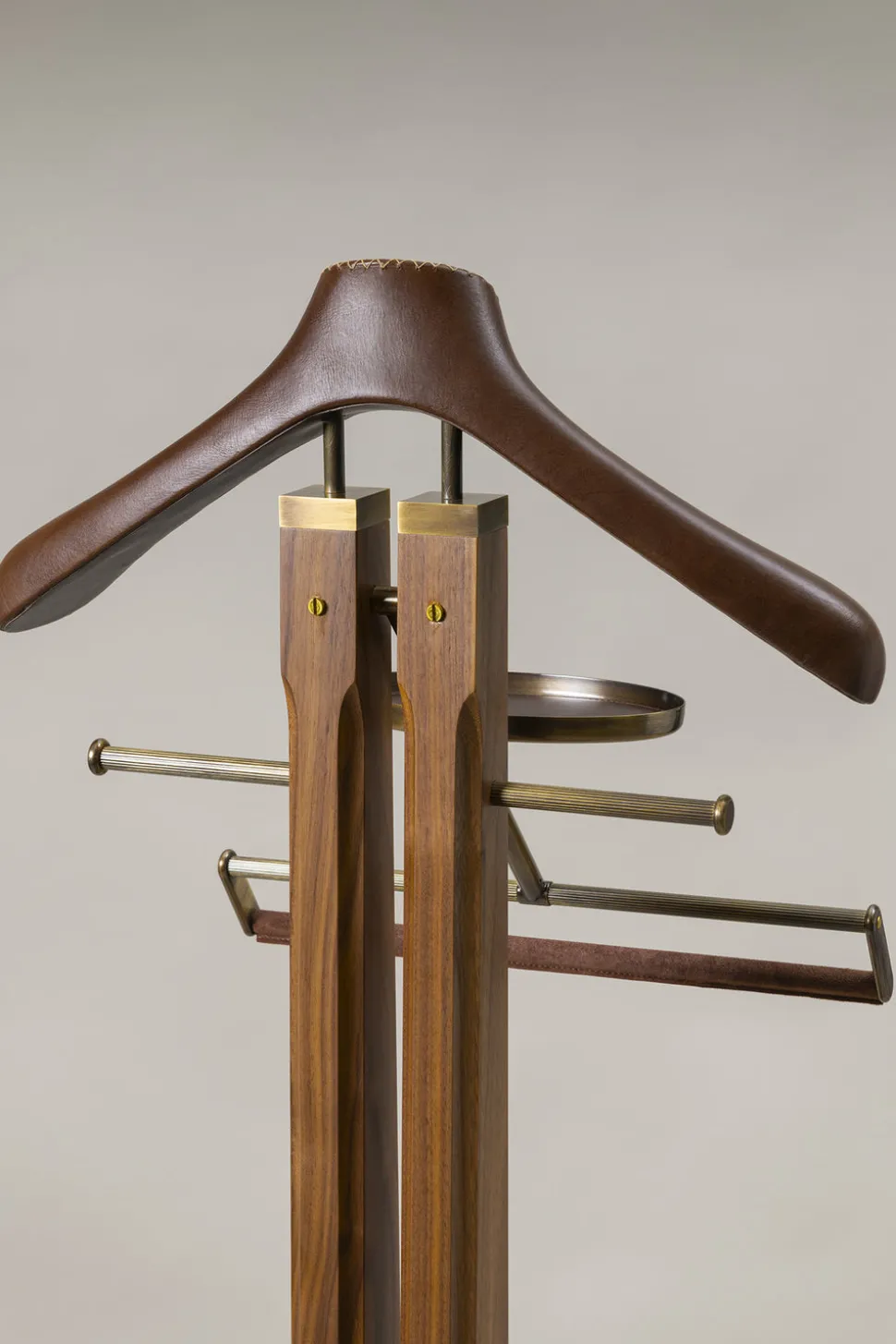 Cowhide Wardrobe Valet (ottone)