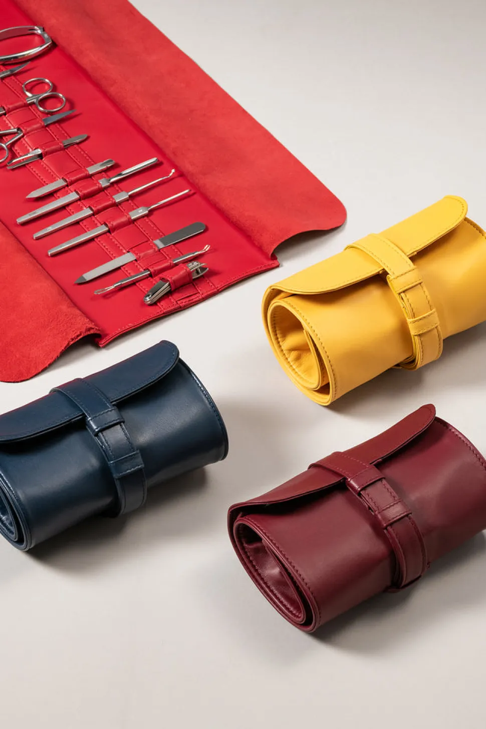Lambskin Roll on manicure set