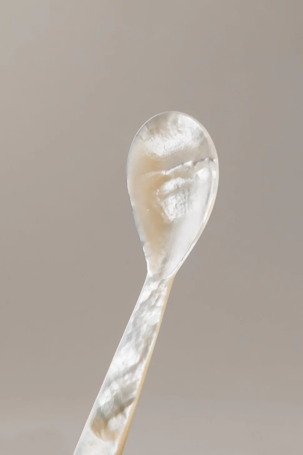 Mother of pearl Large serving caviar spoon