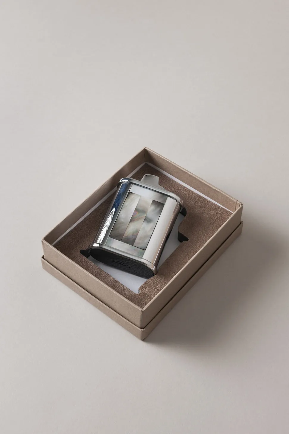 Mother of pearl Oval Bic desk lighter holder
