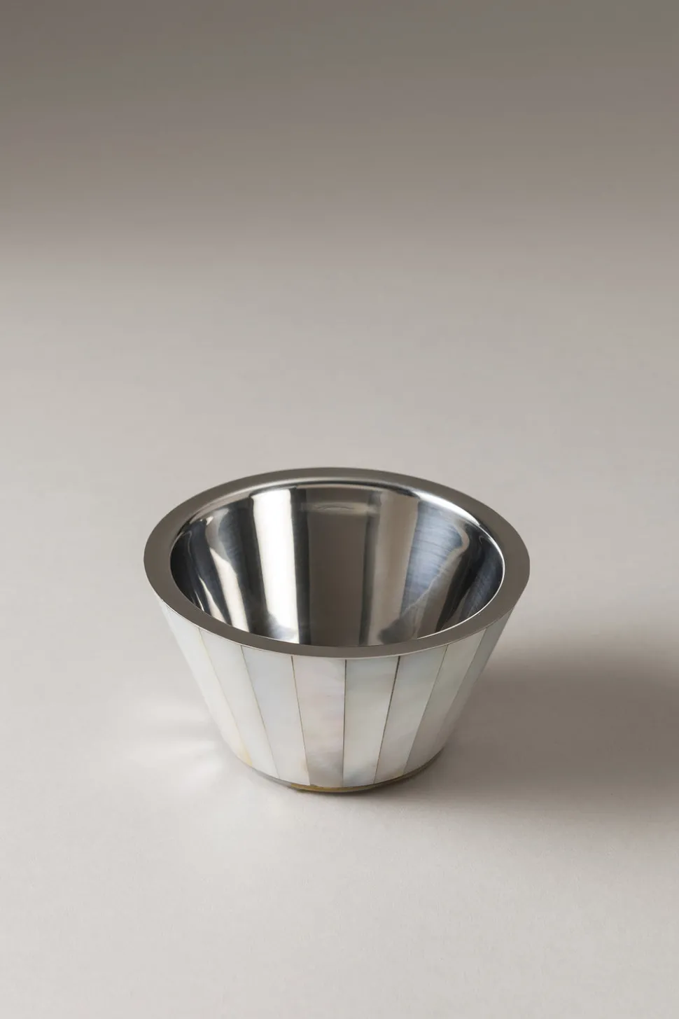 Mother of pearl Shaving mug