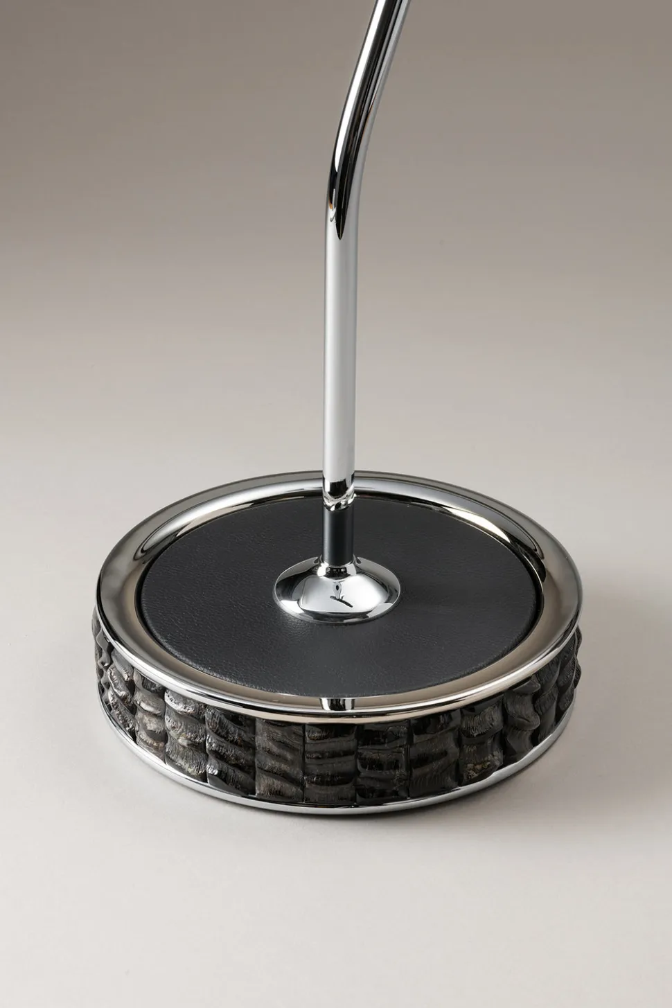 Oryx Table mirror