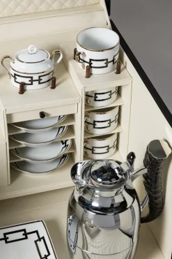 Oryx Tea trunk