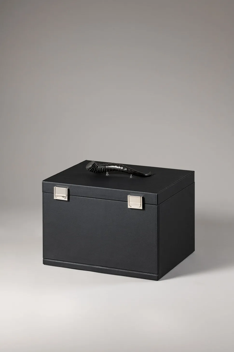 Oryx Tea trunk