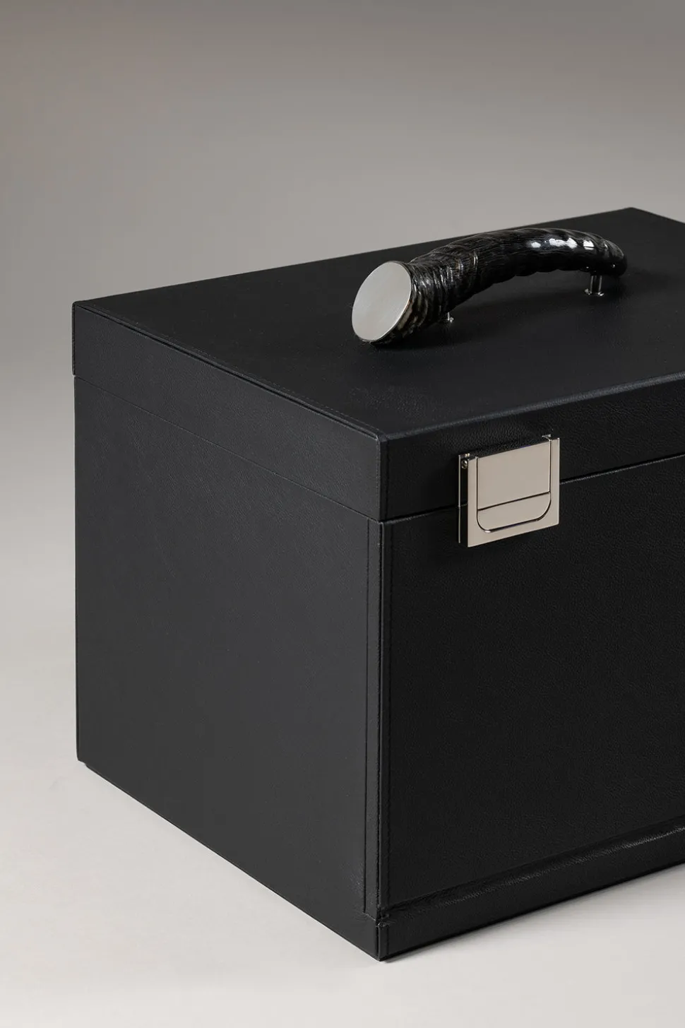 Oryx Tea trunk