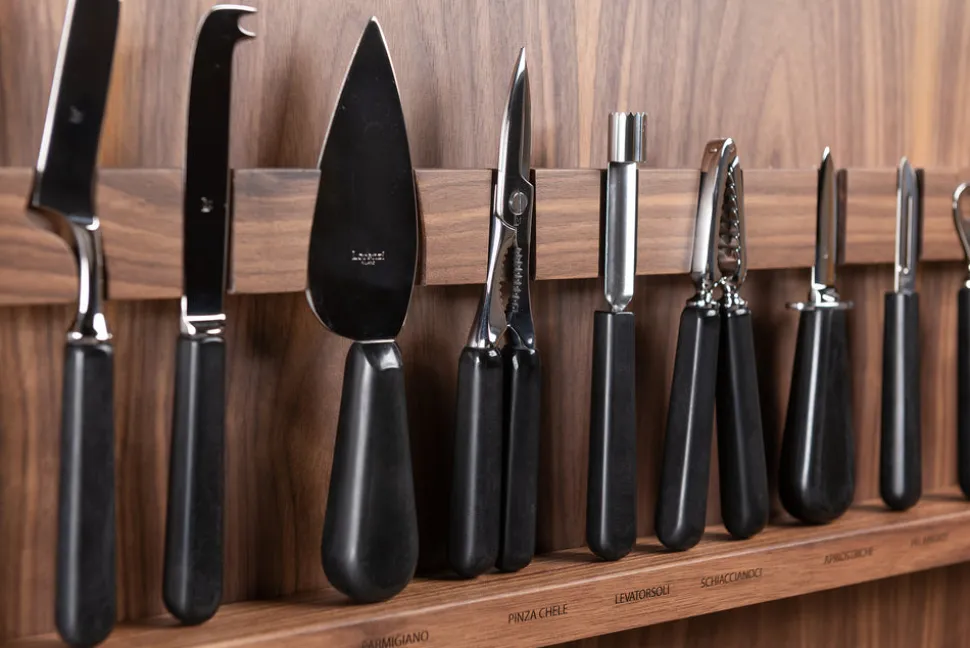 Polyoxymethylene Giant wall-mounted knives set