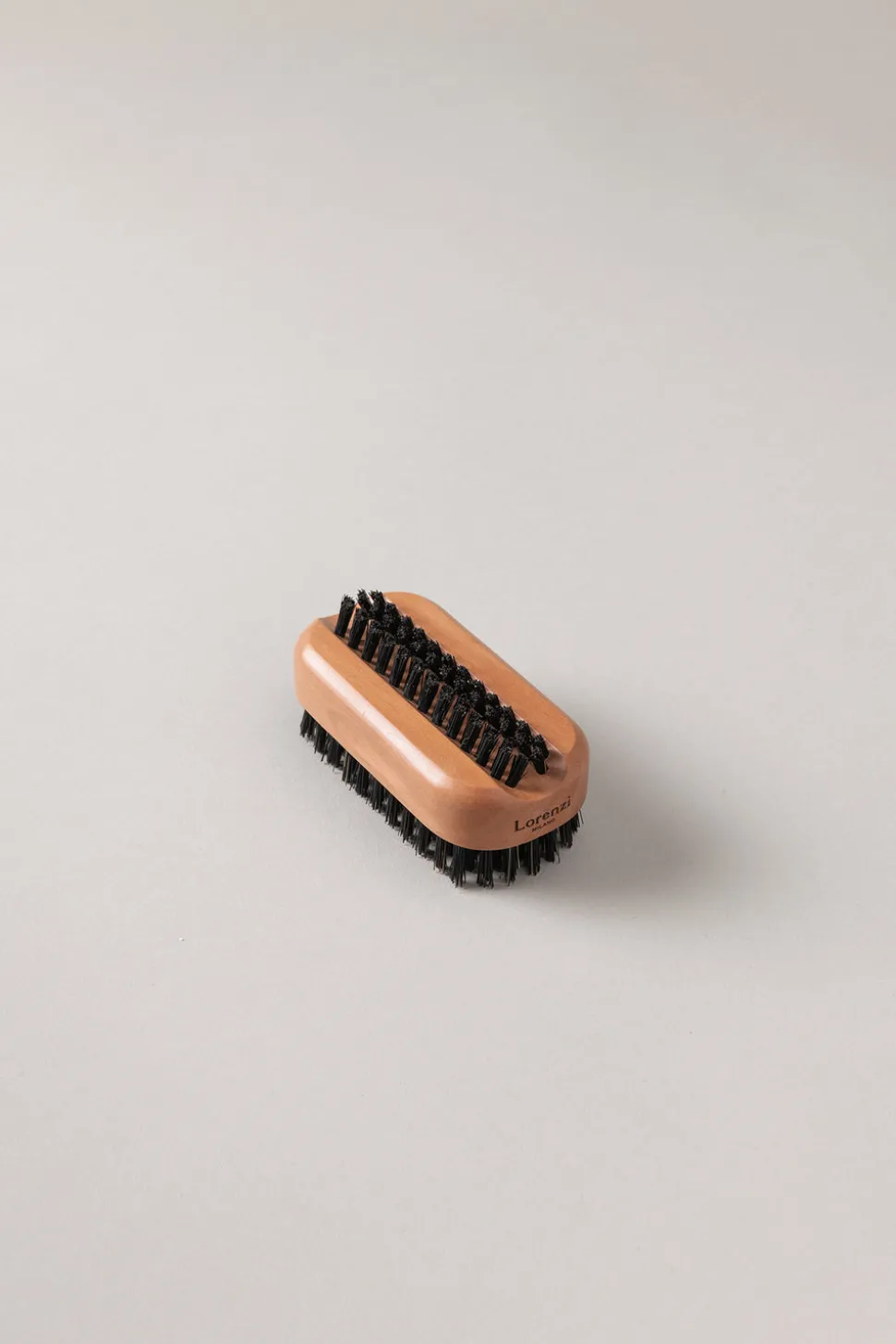 Pyrus Double bristle nail brush
