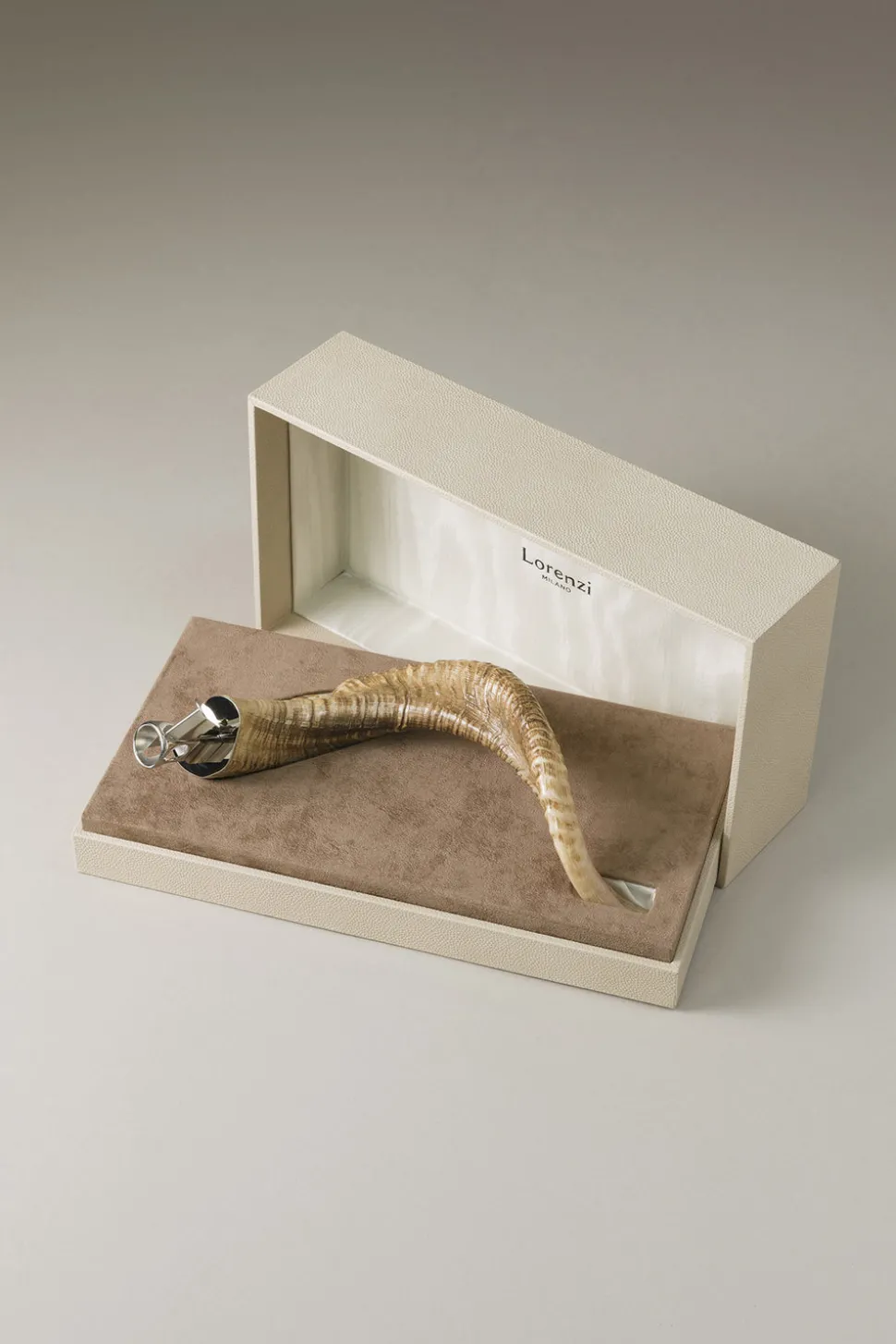 Ram Merino Desk cigar V cutter