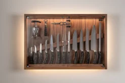 Springbok Medium cabinet wall-mounted knives set