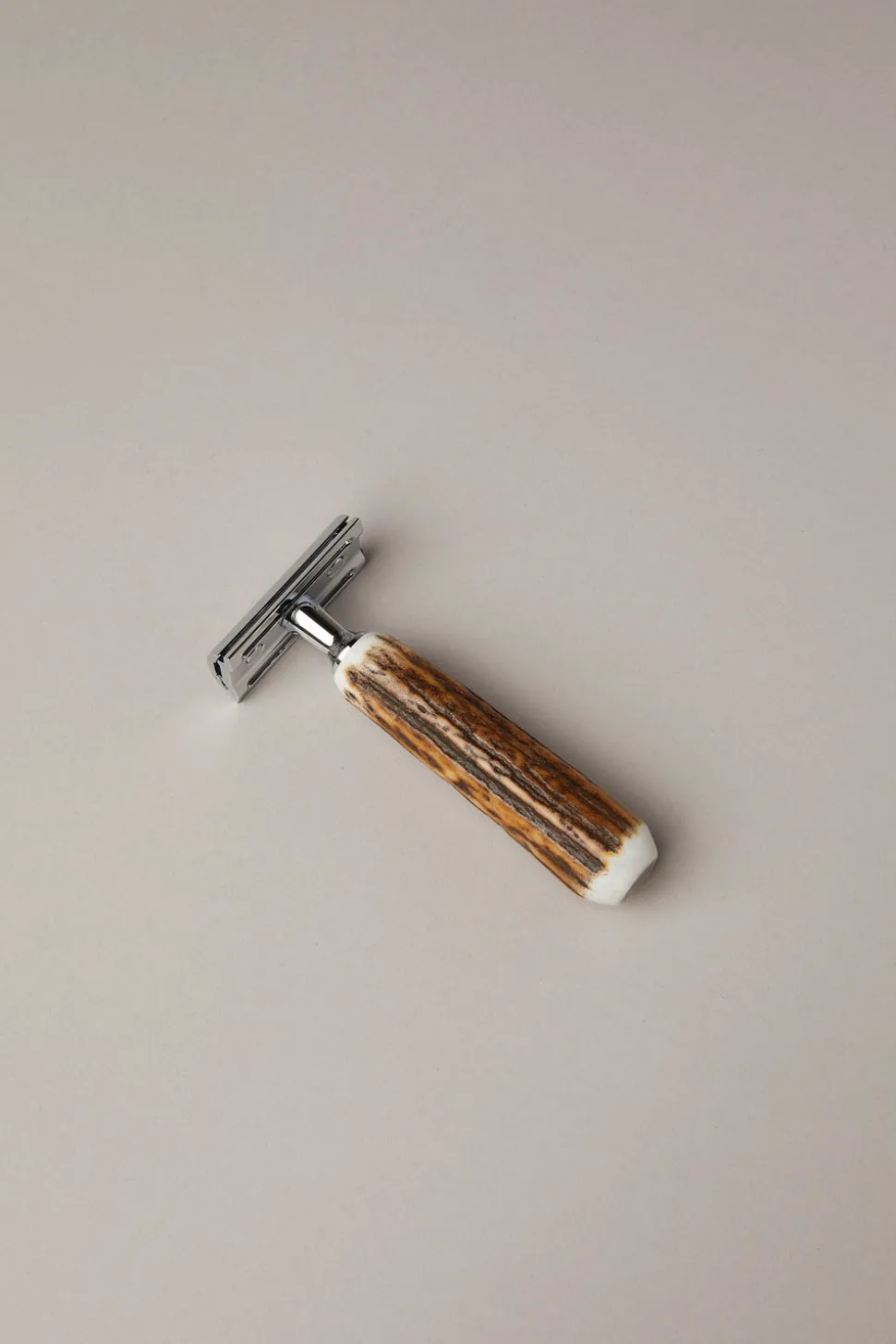 Stag antler OId style safety razor