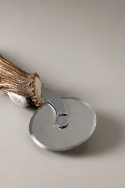 Stag antler Pizza cutter