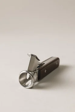 Wood Cigar V cutter