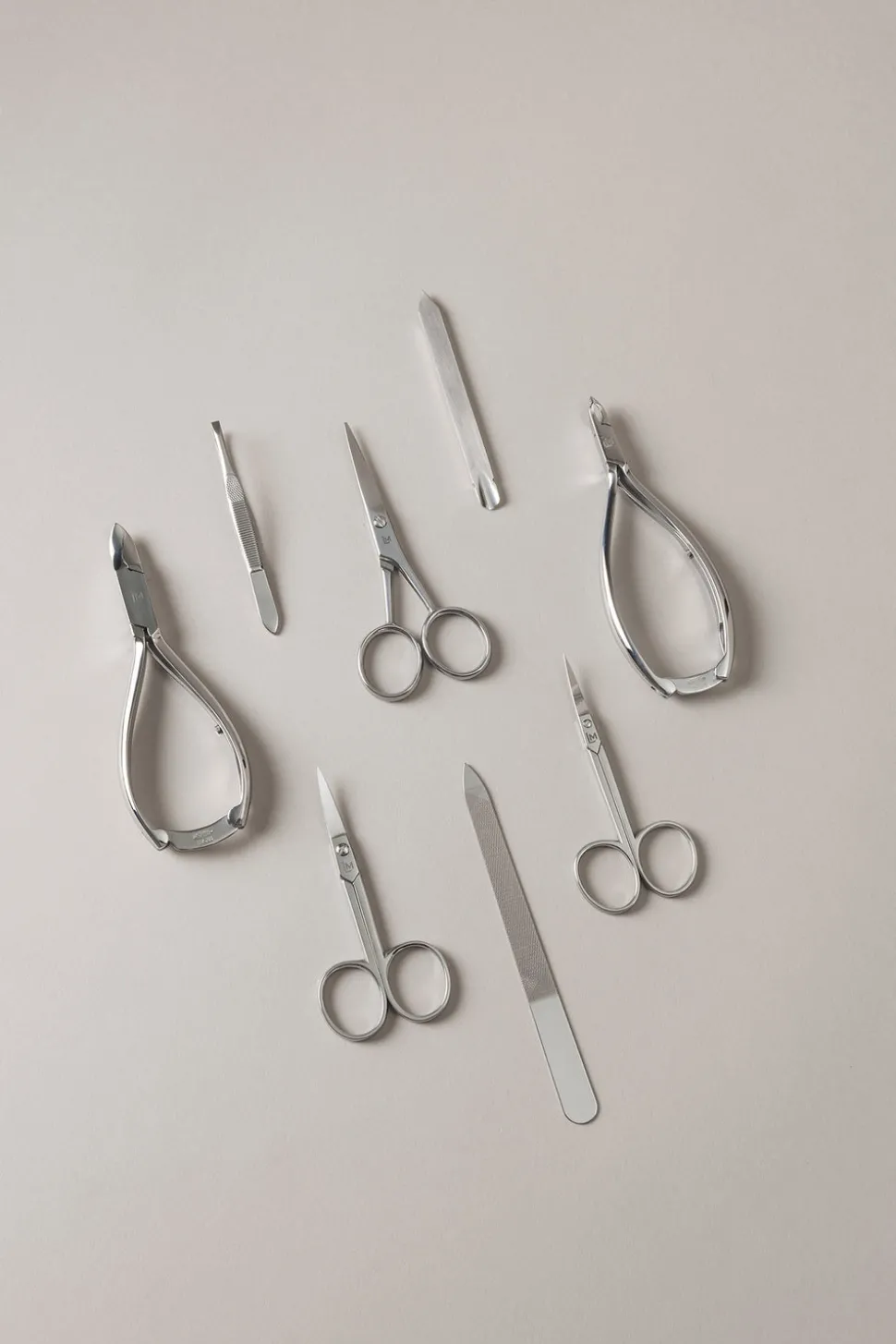 Wood Toilet manicure set