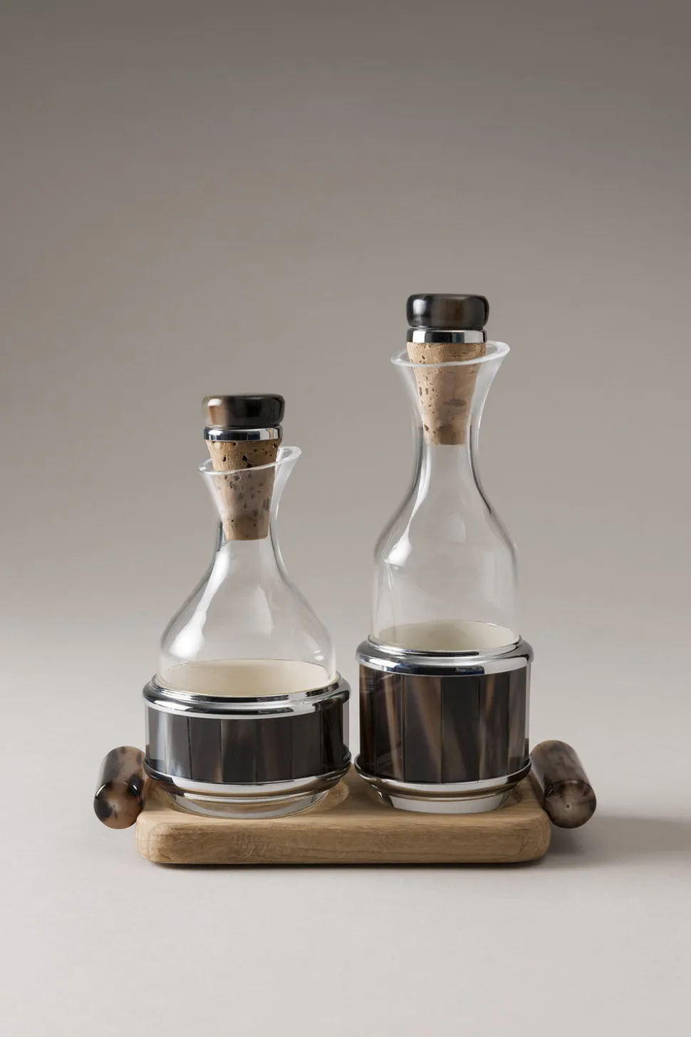 Zebu Essential table pourer set