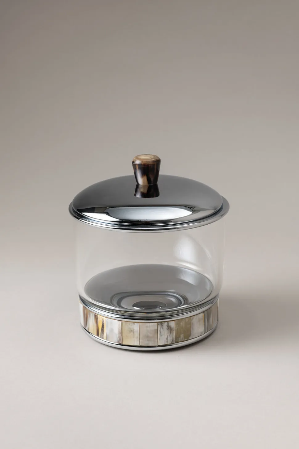 Zebu Glass cotton jar with natural material base
