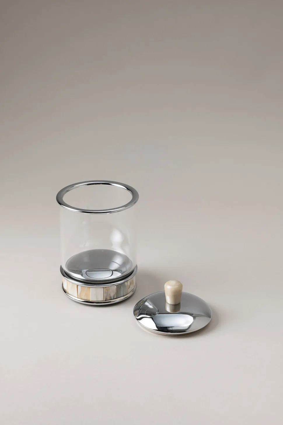 Zebu Glass toilet ear picks jar with natural material base