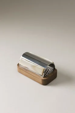 Zebu Parmesan grater set