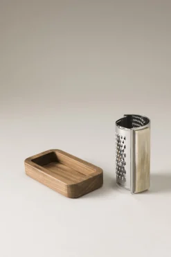 Zebu Parmesan grater set