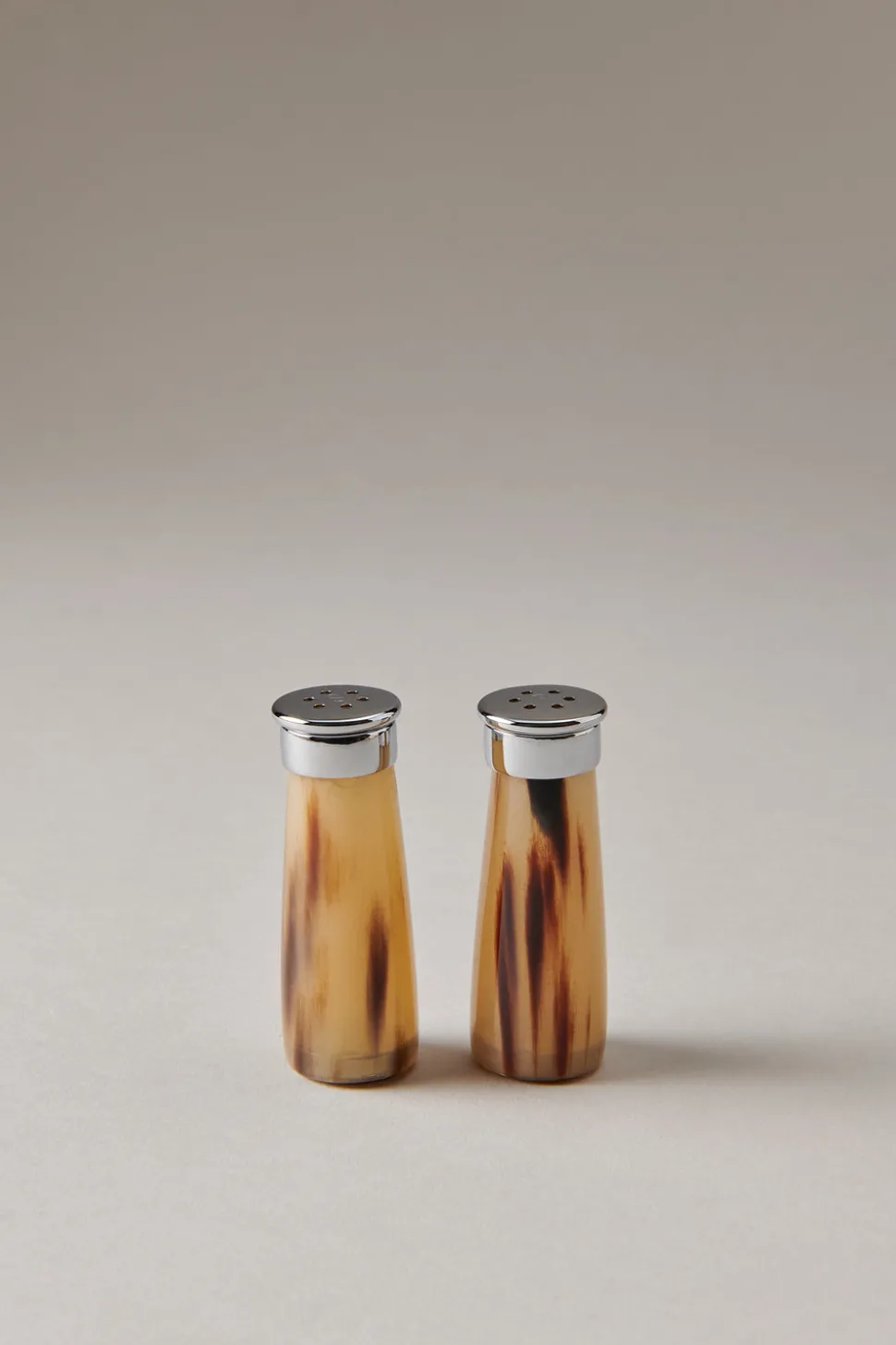 Zebu Salt and pepper sprinkle set