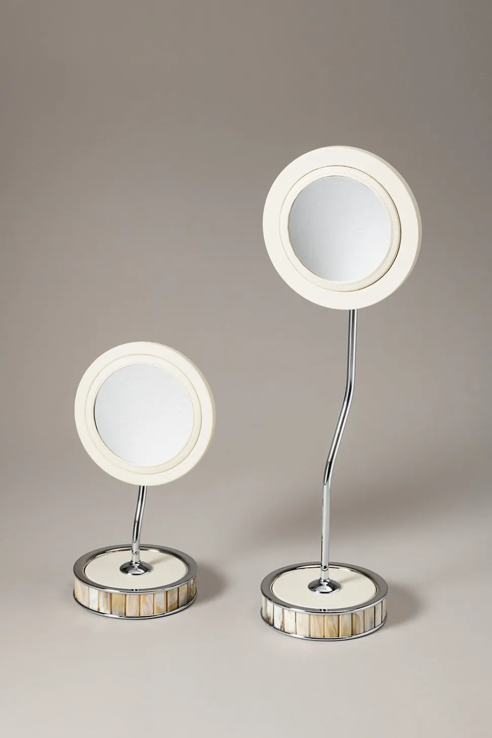 Zebu Table mirror